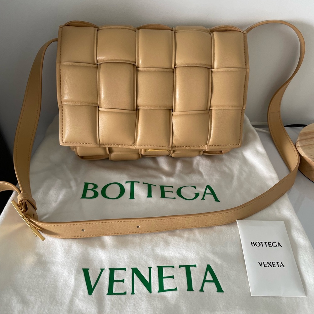 Bottega Veneta padded intreccio leather cassette bag - almond color (beige)